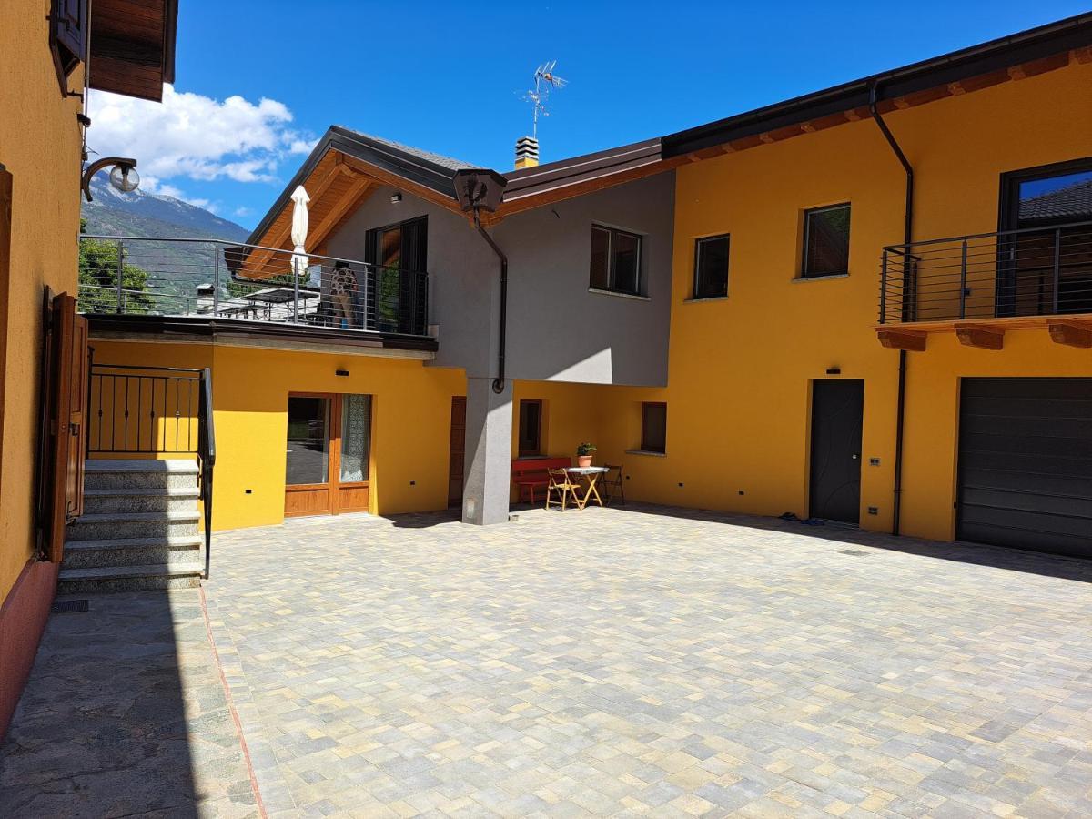 La Maison De Chantal Fenis Exterior foto