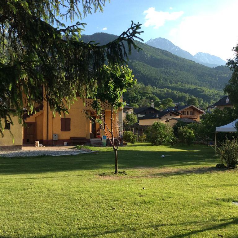 La Maison De Chantal Fenis Exterior foto